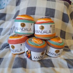 Mandala Multicolor Yarn Set